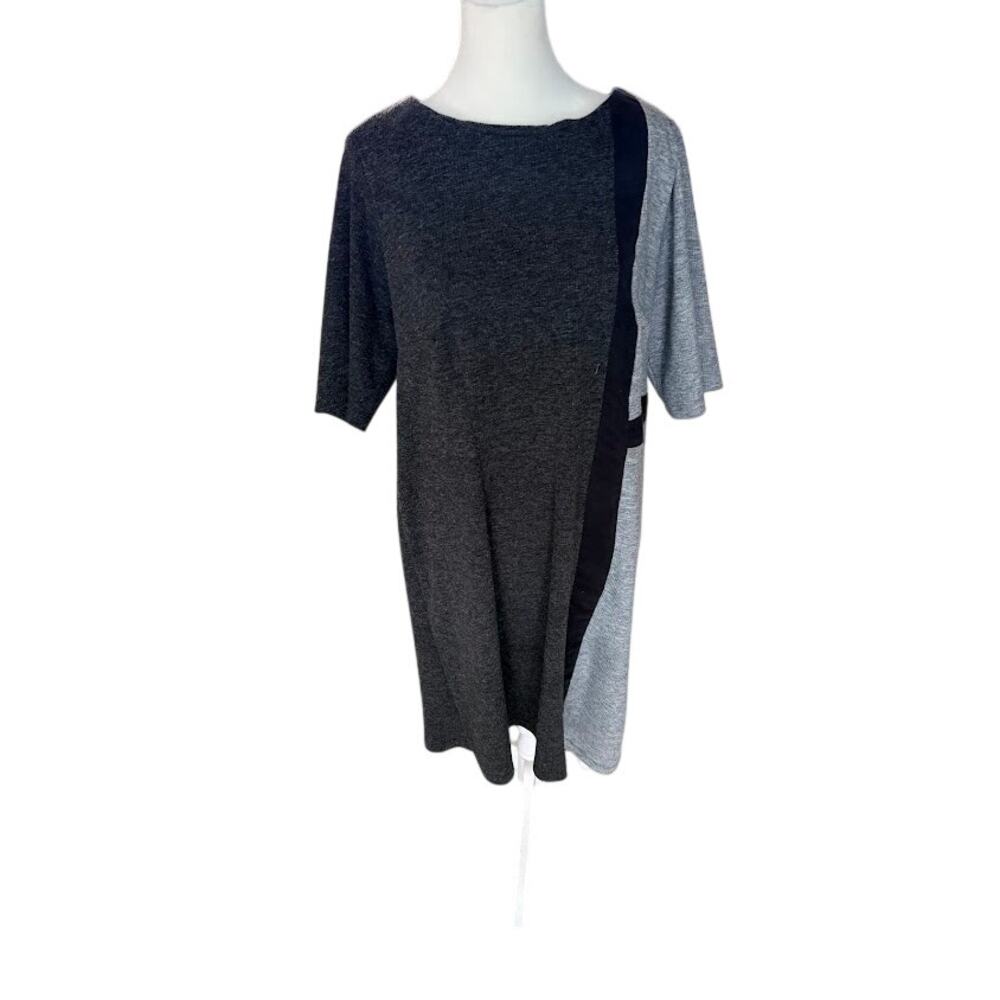 Avenue Plus size black & gray short sleeve dress